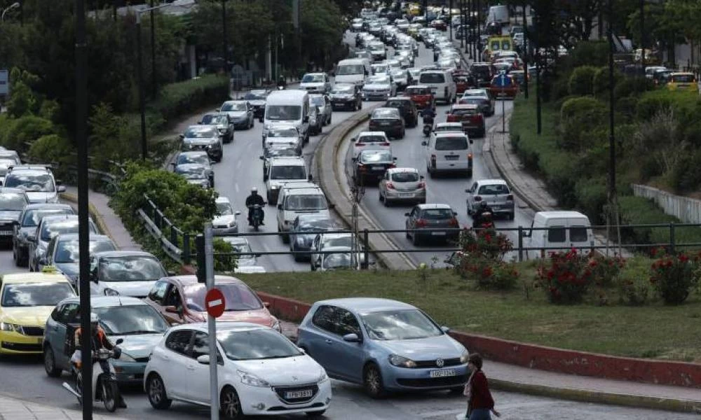 Απίστευτη ταλαιπωρία από την κίνηση στον Προμαχώνα